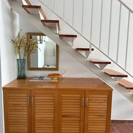 Riera Apartment *
